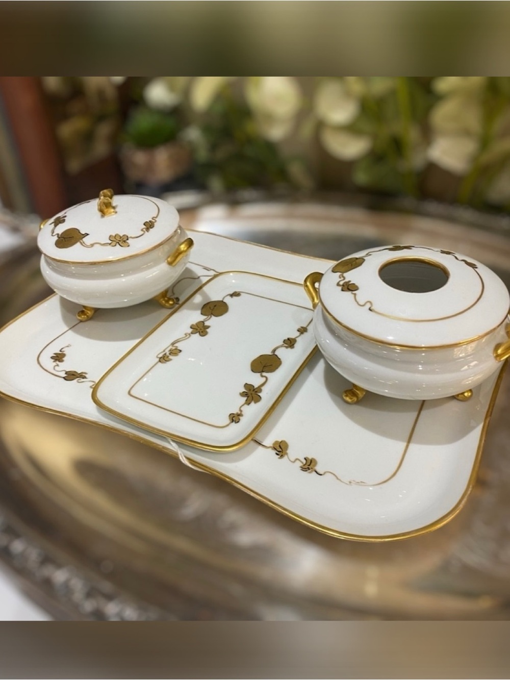 Vintage Favorite Bavaria 4 Pc Dresser Vanity Set Trays Powder Bowl Hair Receiver
